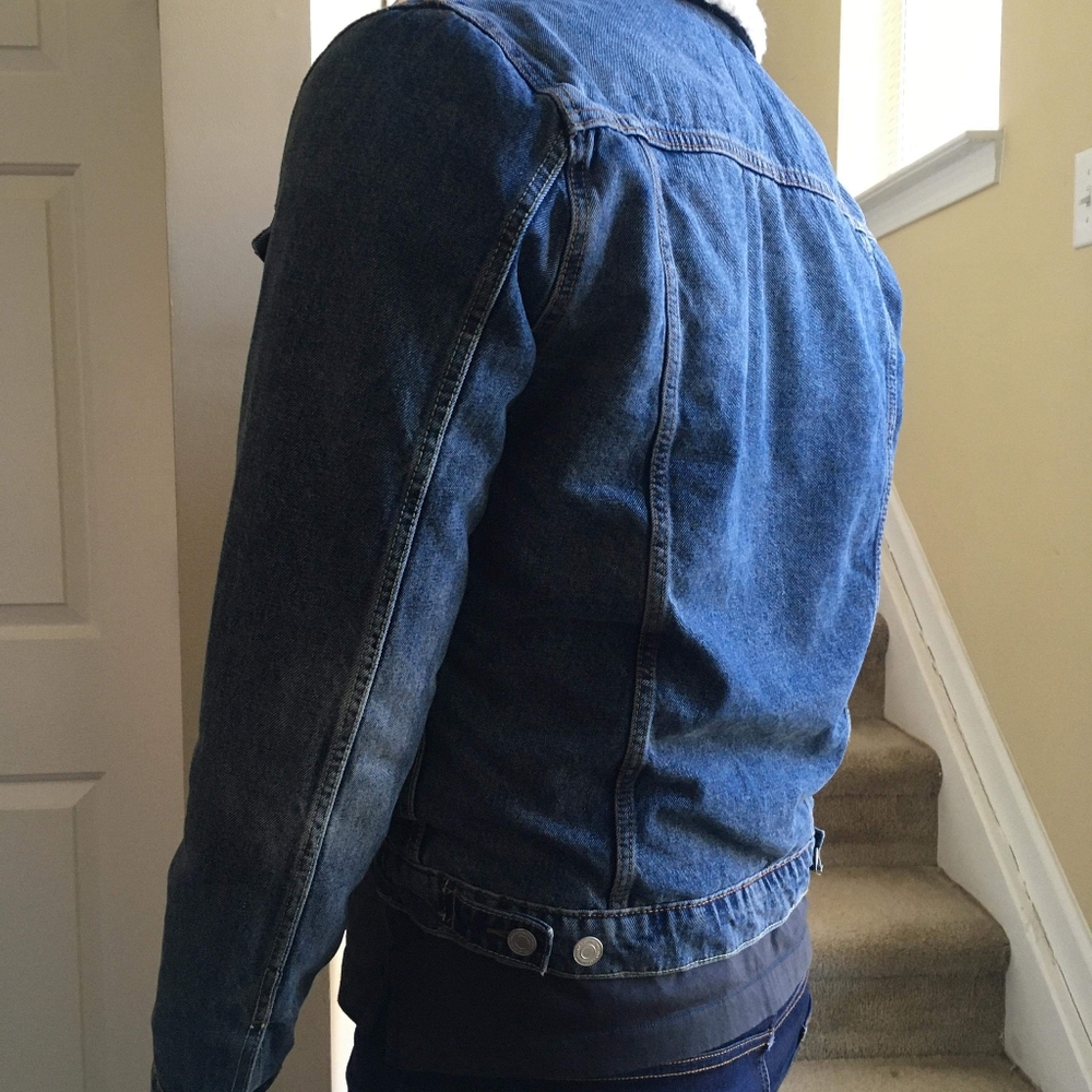 Denim jacket - Picture 3 of 6